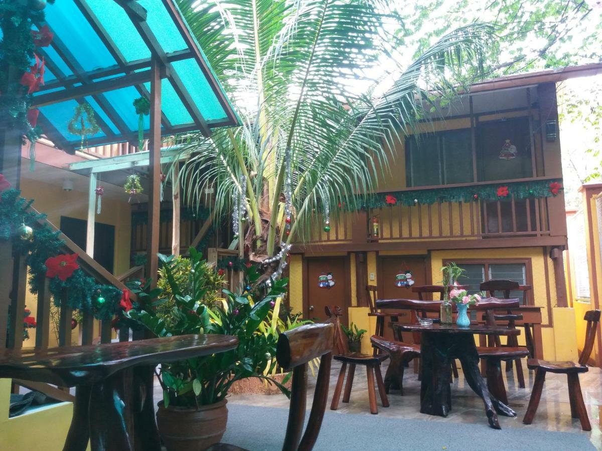 Mam Olson Pensionne House El Nido Exterior photo
